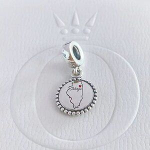 Pandora Chicago Map charm